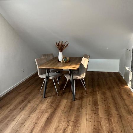 Ferienwohnung Lidu-Jene ไอสลิงเงิน ภายนอก รูปภาพ