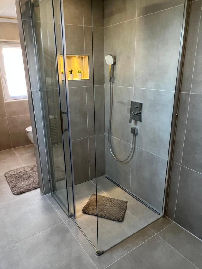 Ferienwohnung Lidu-Jene ไอสลิงเงิน ภายนอก รูปภาพ